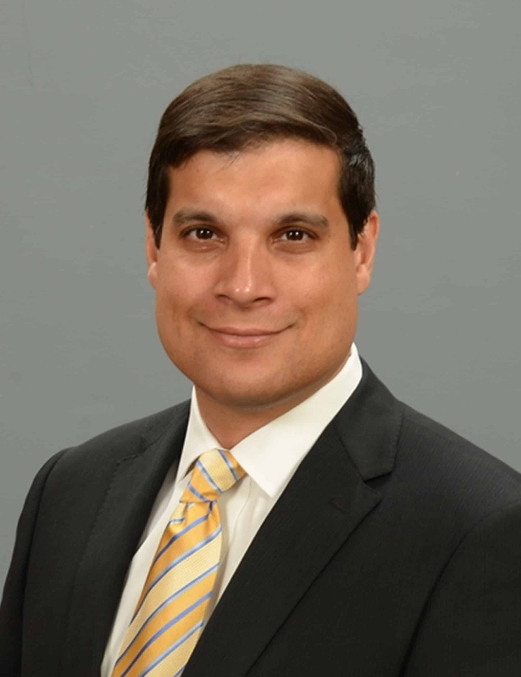 Best Cataract Surgeon Ivan  Mac