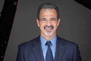 Best Cataract Surgeon John Campagna