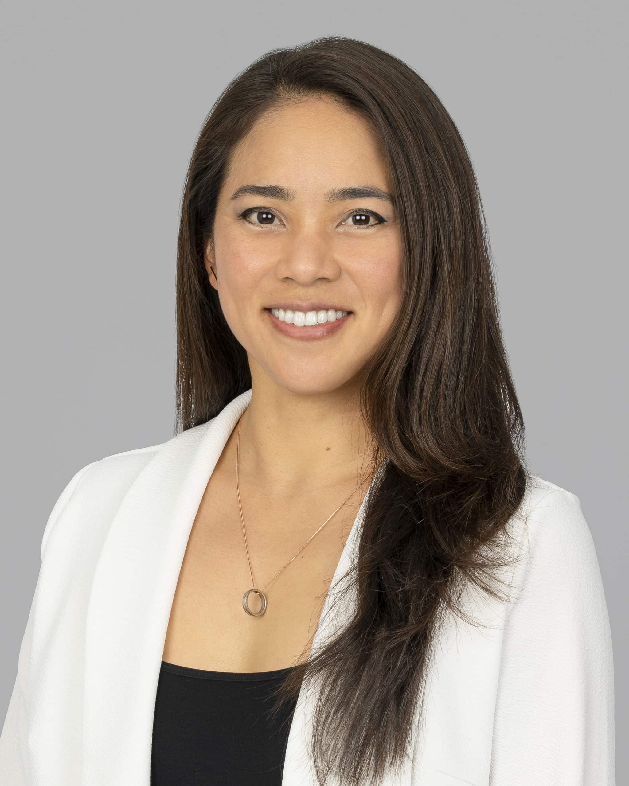 Best Cataract Surgeon Erica Liu
