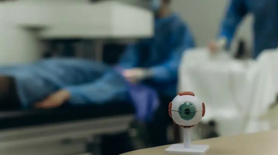 PanOptix Pro vs Vivity: Which Cataract Lens Implant Is Better?