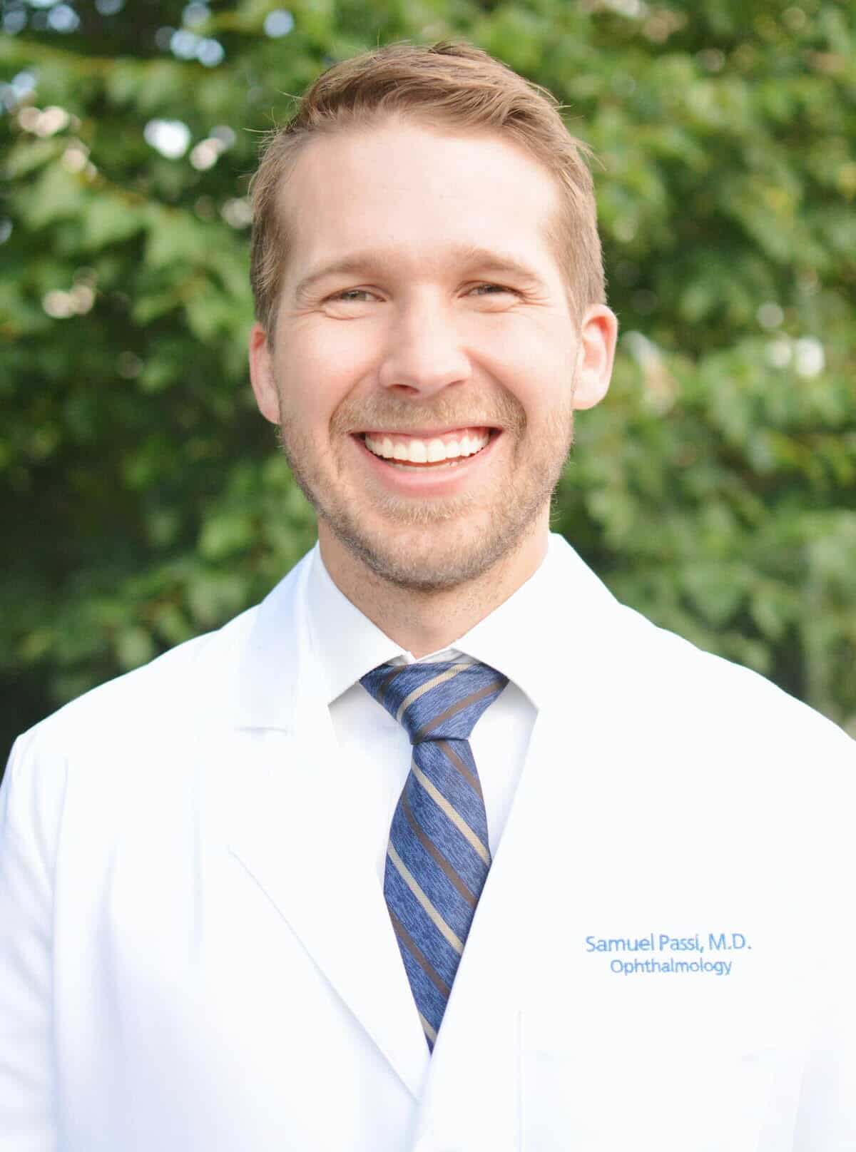 Best Cataract Surgeon Samuel Passi