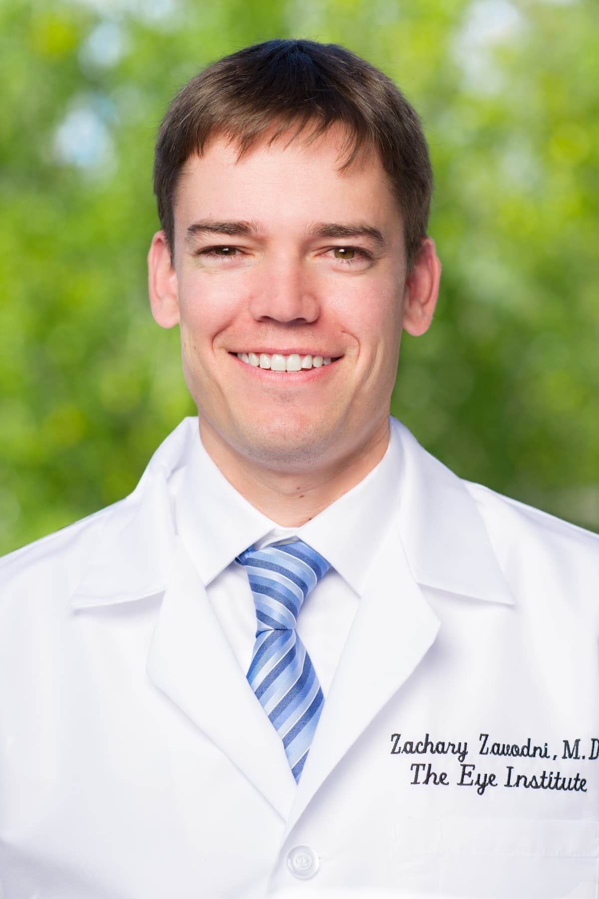 Best Cataract Surgeon Zachary Zavodni